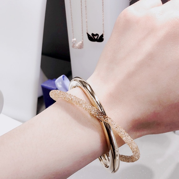 CRYSTALDUST CROSS CUFF BLACK / GOLD - Picture 3 of 5